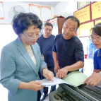 程蓓在隆回县督导检查烟花爆竹安全生产等工作