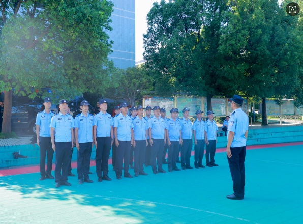 课堂搬到派出所——洪江市公安局“送教上门”练硬功（四）