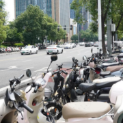 清退违规投放共享电动车800余辆!