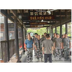 以练筑防 守护村寨!辰溪上蒲溪瑶族乡开展村团寨消防安全演练