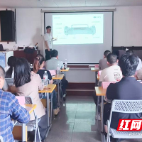 湖南中医药高专:驻村工作队搭台 浪滩村9名村民喜提无人机双证