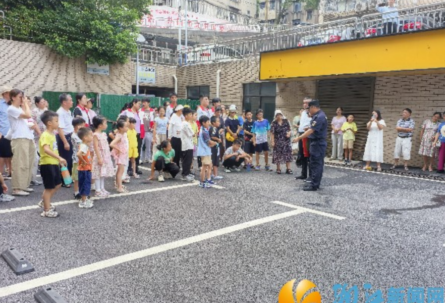 岳麓街道：丰富实践活动点亮青少年暑期生活