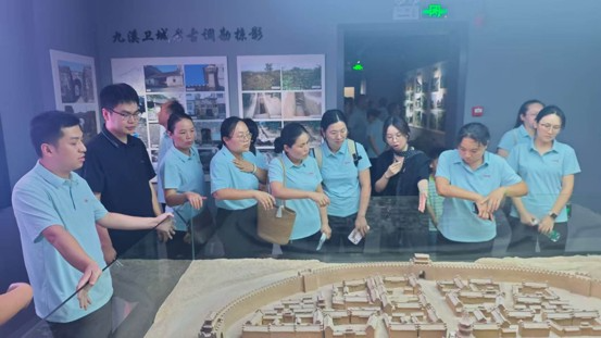 慈利县委党校科干班学员赴县博物馆学习党史增强党性修养