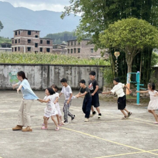 汝城县:党群服务中心化身“暑期加油站” 特色课堂托起多彩假期