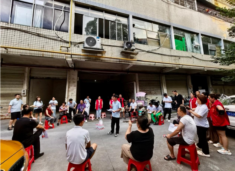 脚下沾泥土 调研离纸面——吉首中青班学员下沉老旧小区赋能基层治理