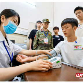 嘉禾县：征兵体检有序进行