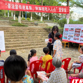 湖南师大实践团走进嘉禾县龙潭镇开展暖心宣讲