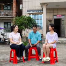 垄上青春 | 村里来了个“小方”，大家有事就找她