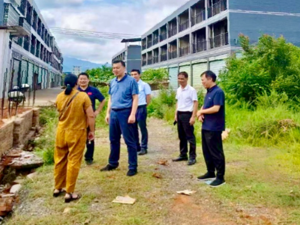 江永：李群辉到上江圩镇督导信访化解工作