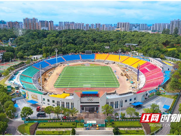组图丨抢抓工期推进球场升级 湘超永州主场改造进入收尾阶段