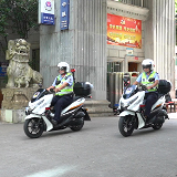 临武县公安局交管大队：铁骑装上“移动鹰眼” 整治违停顽疾