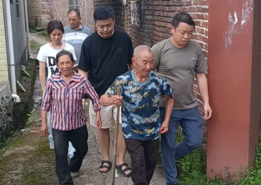 汝城县濠头乡用好党群服务中心阵地 全力做好台风避险群众安置工作