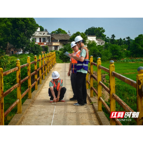 湖南科技大学“土木移动诊所”进乡村 为云湖桥镇交通要道“做体检”