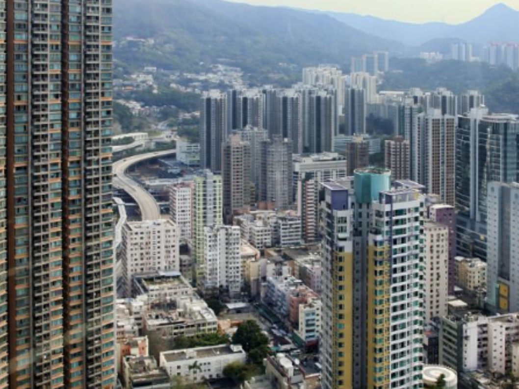 一线城市商品房价格连涨、二手房交易活跃，房地产市场出现积极变化