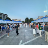 冷水滩区开展“百日千万招聘专项行动”夜市招聘会