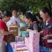 株洲市疾控中心举行“健康巡讲·科普暖民”社区行