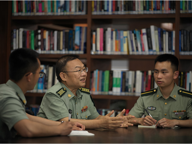 轮椅作战车，自强铸国盾——记国防科技大学计算机学院研究员王戟