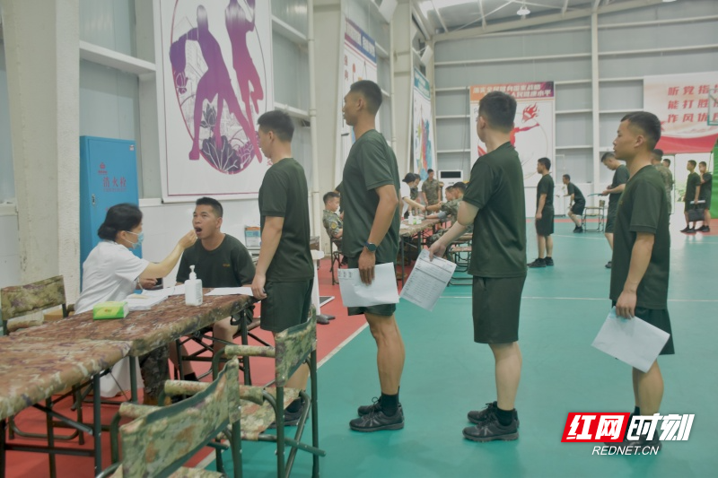 问诊查体_副本.jpg 问诊查体_副本.jpg