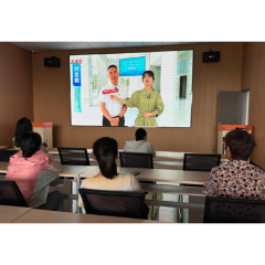 娄底市组织企业收看“先锋直播间”“服务湘企出海”专场直播
