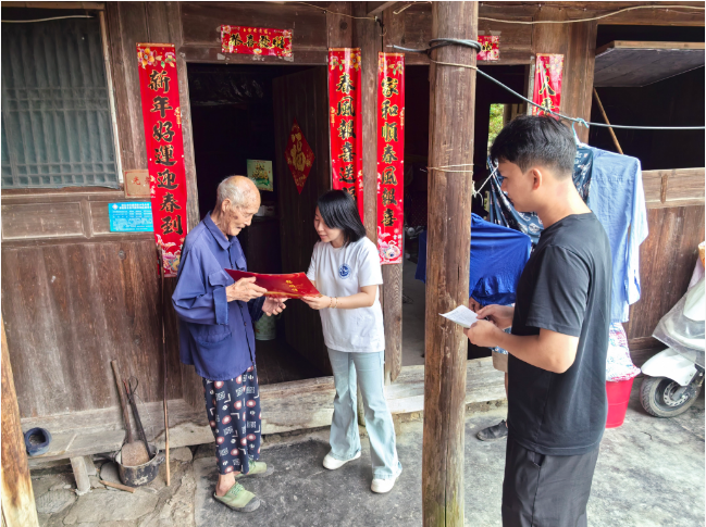 情系退伍兵 关怀暖人心