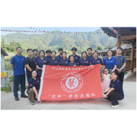 怀化学院艺梦志愿服务队以墙绘为笔 为乡村振兴绘就靓丽风景线