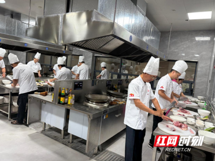 永州：“永州血鸭制作”专项职业能力考核正式开考