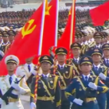 今天是“八一”建军节，庆祝中国人民解放军建军九十九周年！向为人民服务的中国军人致敬！