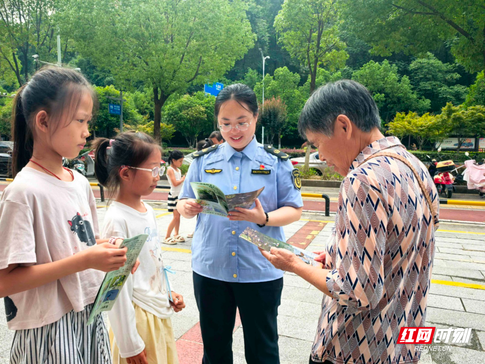 图片4.jpg 图片4.jpg