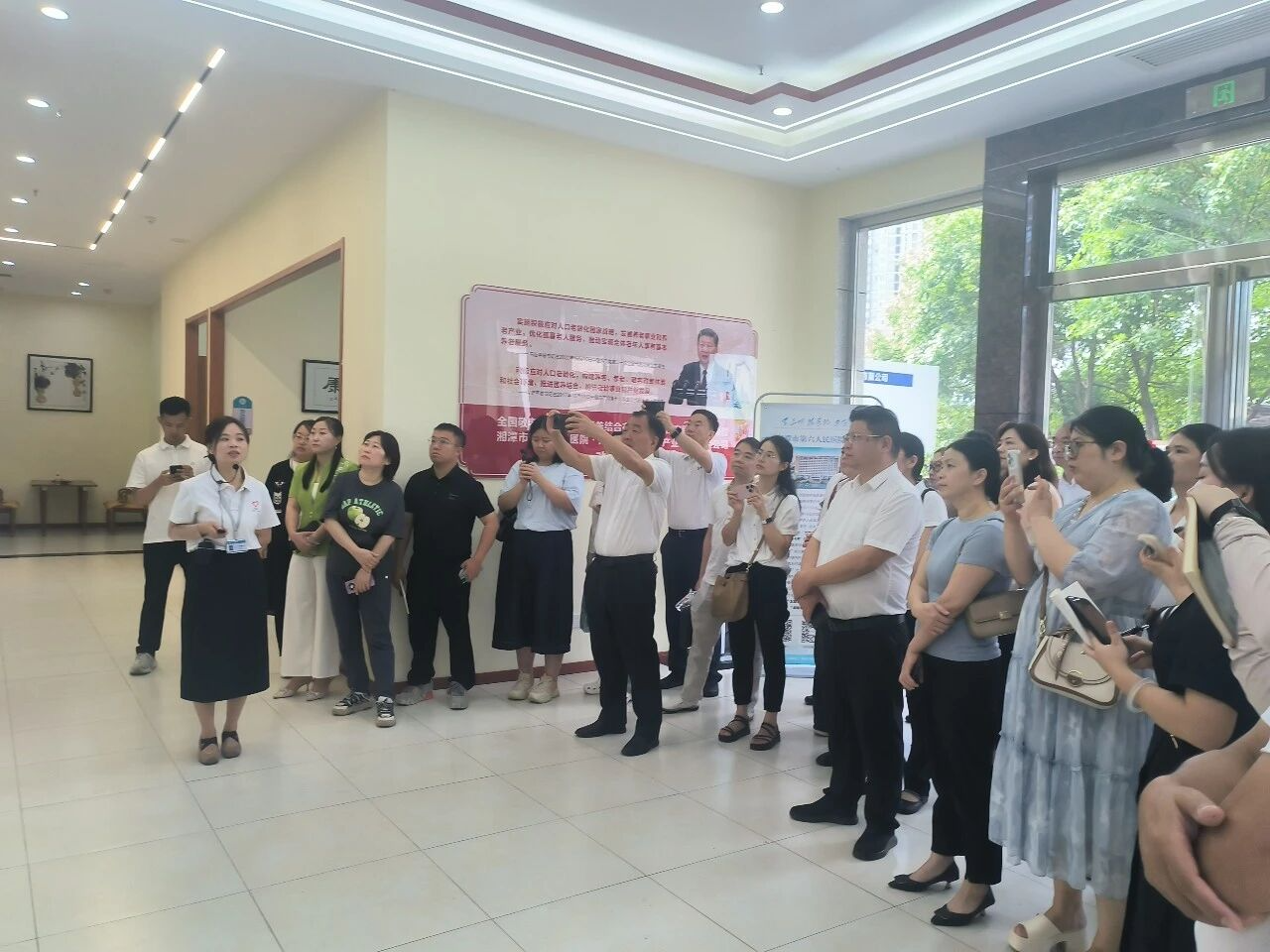 全国多批考察团到湘潭市第六人民医院调研“取经” 共话医养谋发展