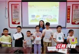 一个圆圈藏万千诗意！会同县“田野诗班”李柏霖走进建设社区，带少年以圆启想象写童诗