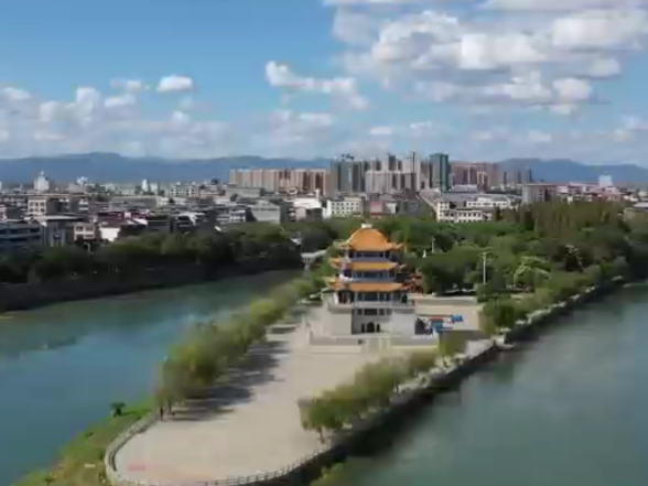 道县：刘华中开展“夏送清凉”走访慰问活动