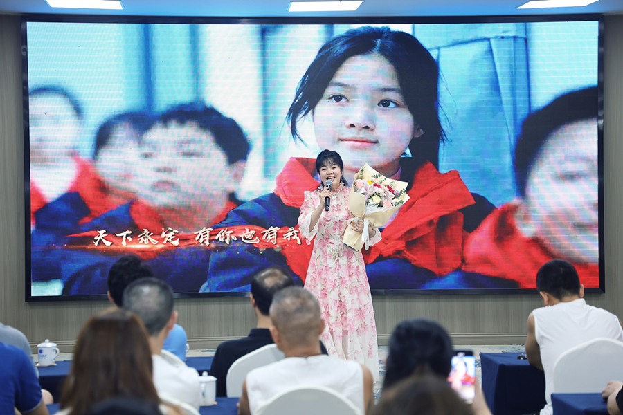 张家界红色文化主题宣传曲跨市联动非遗“好口杯”分享会