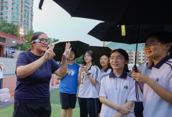 组图｜从战场到球场 3∶3续写飞虎友谊