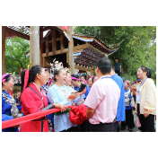 视频丨湘黔边界歌鼟响 一寨连起两省情——靖州岩寨村苗歌盛会启幕