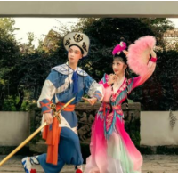 女书落笔，戏舞传韵:湖工商青禾拾光支教团在望新小学开启非遗实践课堂