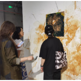 工业遗存与当代艺术交融 130余件精品画作挂上长沙老厂房
