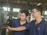 江南工业集团实业公司38℃车间里的“精雕细琢”