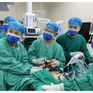 南华附一完成直肠癌腹腔镜下术中放射治疗,精准医疗再添“利器”
