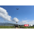 嘉禾县:无人机当“空中挑夫”助农抢收