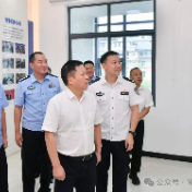 贺辉专题调研全市公安工作