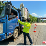 三尺岗亭连农情 屈原管理区收费站打造跨省农机便民服务新支点