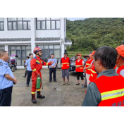 泸溪:多部门联动为护林员开展森林防灭火实战培训