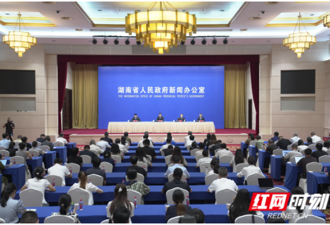 2030年营收力争突破2000亿元 湖南加快智能机器人产业发展 