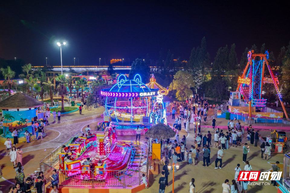DJI_20260816204609_0643_D东江湾湾得乐游乐园 何洪海 摄.jpg