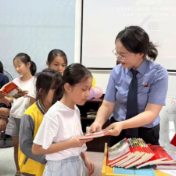 芦淞区人民检察院:诗词诵法理 红韵润童心