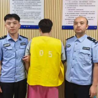 讨债不成起贪念 男子顺手盗走他人手机被渌口警方抓获