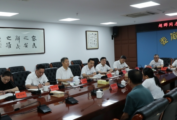 曾超群在娄底市信访局坐班接访和包案约访