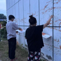 墙绘扮靓何家垴村 湖南信息学院学子以艺术赋能乡村振兴