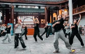 潮流街舞邂逅大庸古城 张家界解锁文旅新玩法