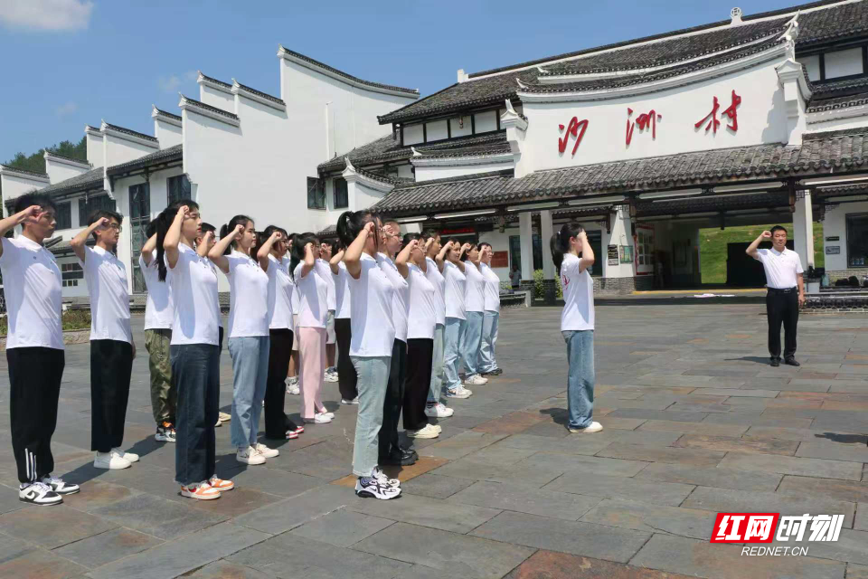 行走的思政课 青春的为民心1 (3).jpg 行走的思政课 青春的为民心1 (3).jpg